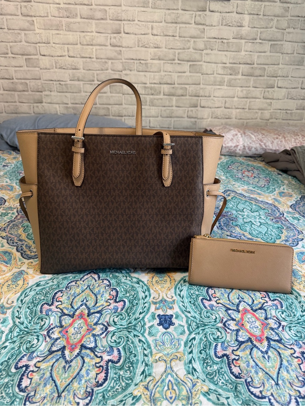 Michael Kors Brown/ Tan Signature Tote with Matching Wallet